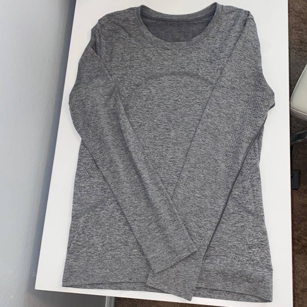Full length lululemon long sleeve